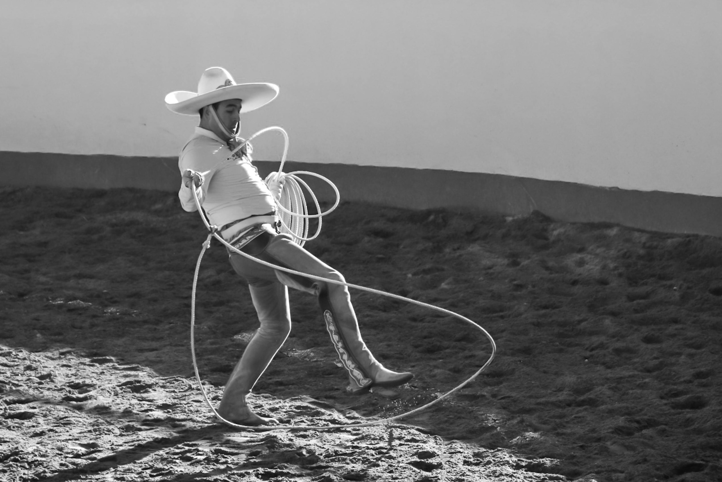 Homme avec un lasso - Photo de Anya Juárez Tenorio - Pexels