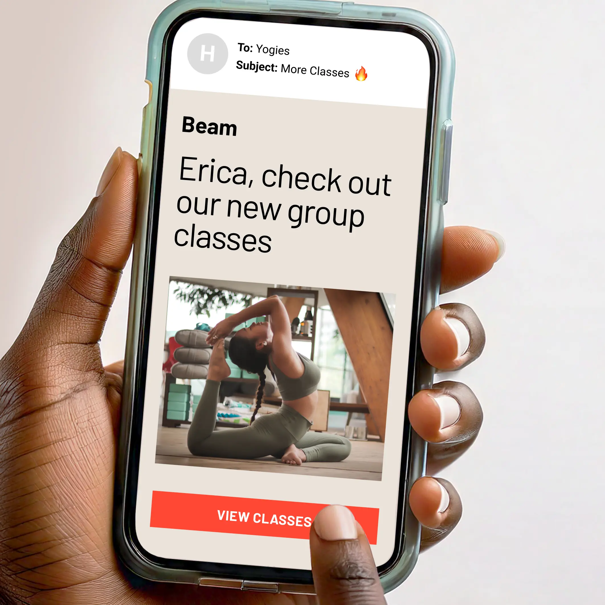 Un courriel pour les salles de sport affiché sur un téléphone.