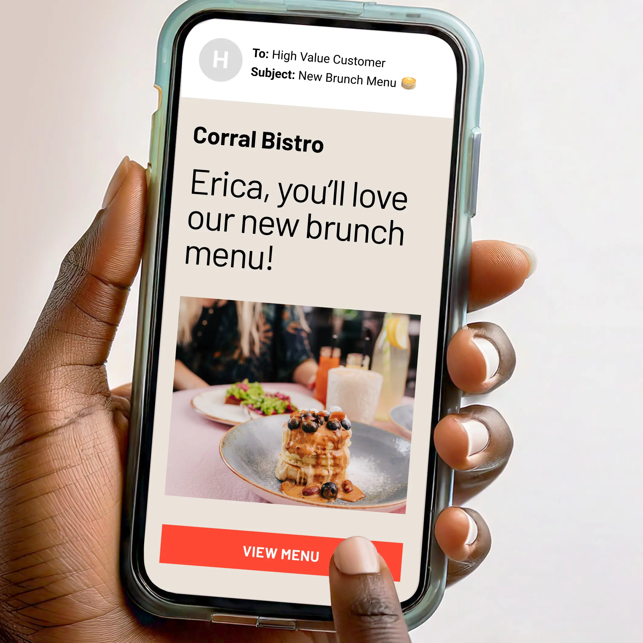 Un courriel pour les restaurants affiché sur un téléphone.